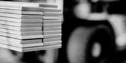 INTERNA - Piatti in acciaio inox cesoiati e segati